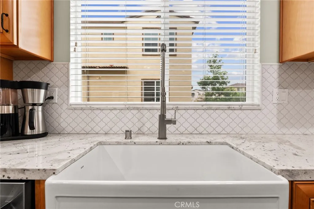 6383 Volans Court, Eastvale, California 91752 home-pic-13